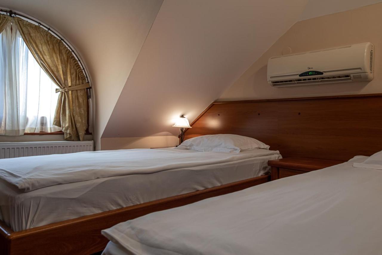 Hotel Vila Lago Palic Luaran gambar